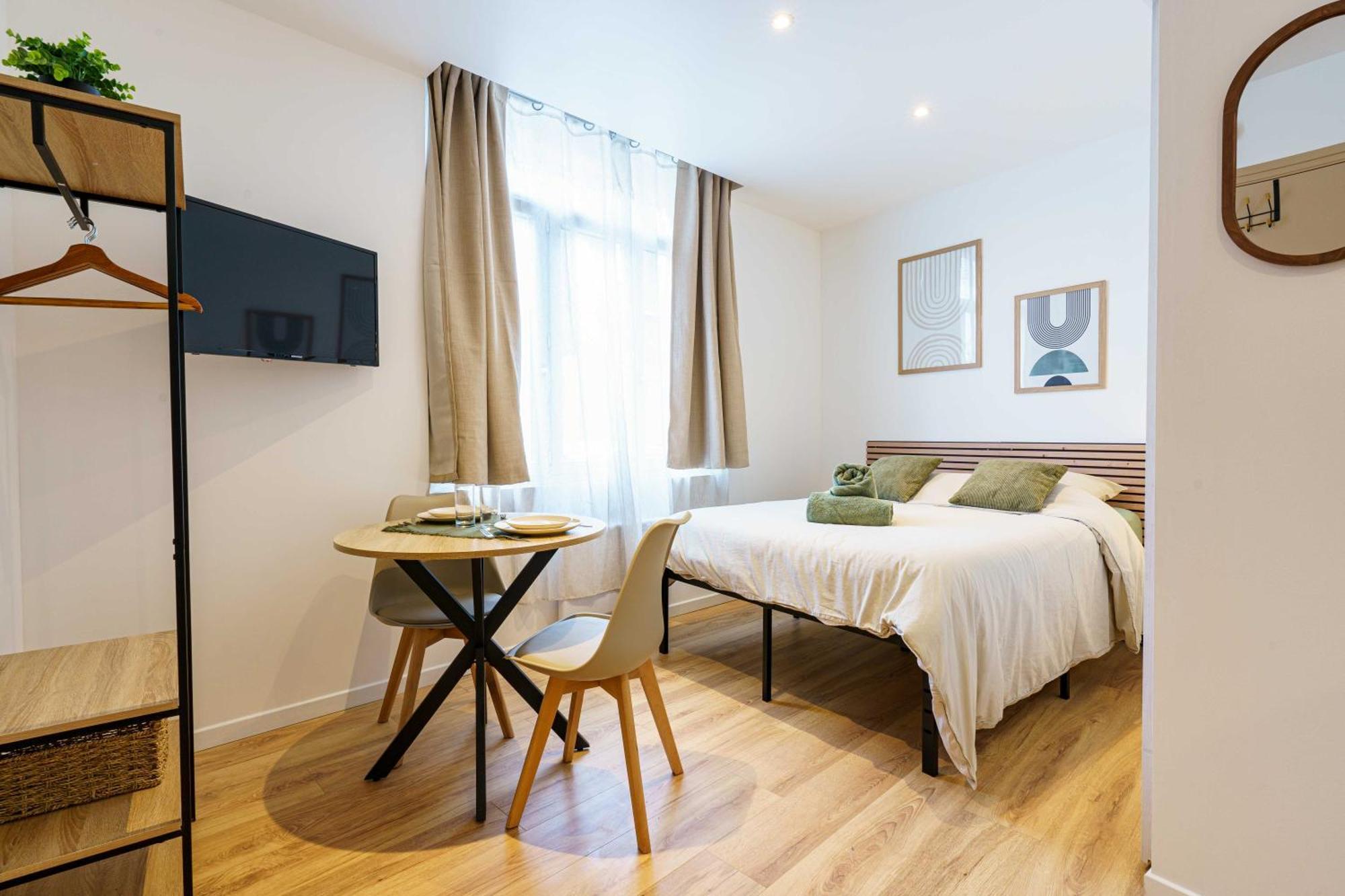 Studio Ensoleille 2Pers Wifi Saint-Quentin  Exterior foto